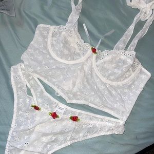 Floral Decor Schiffy Tie Should Underwire lingerie